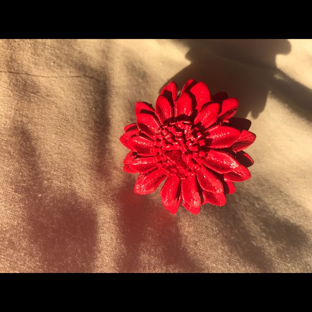 Red leather flower ring